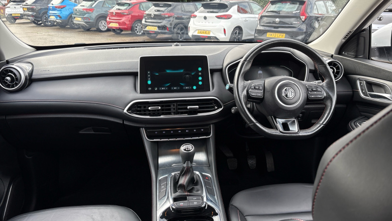 MG HS 1.5 T-GDI Trophy 5dr Petrol Hatchback